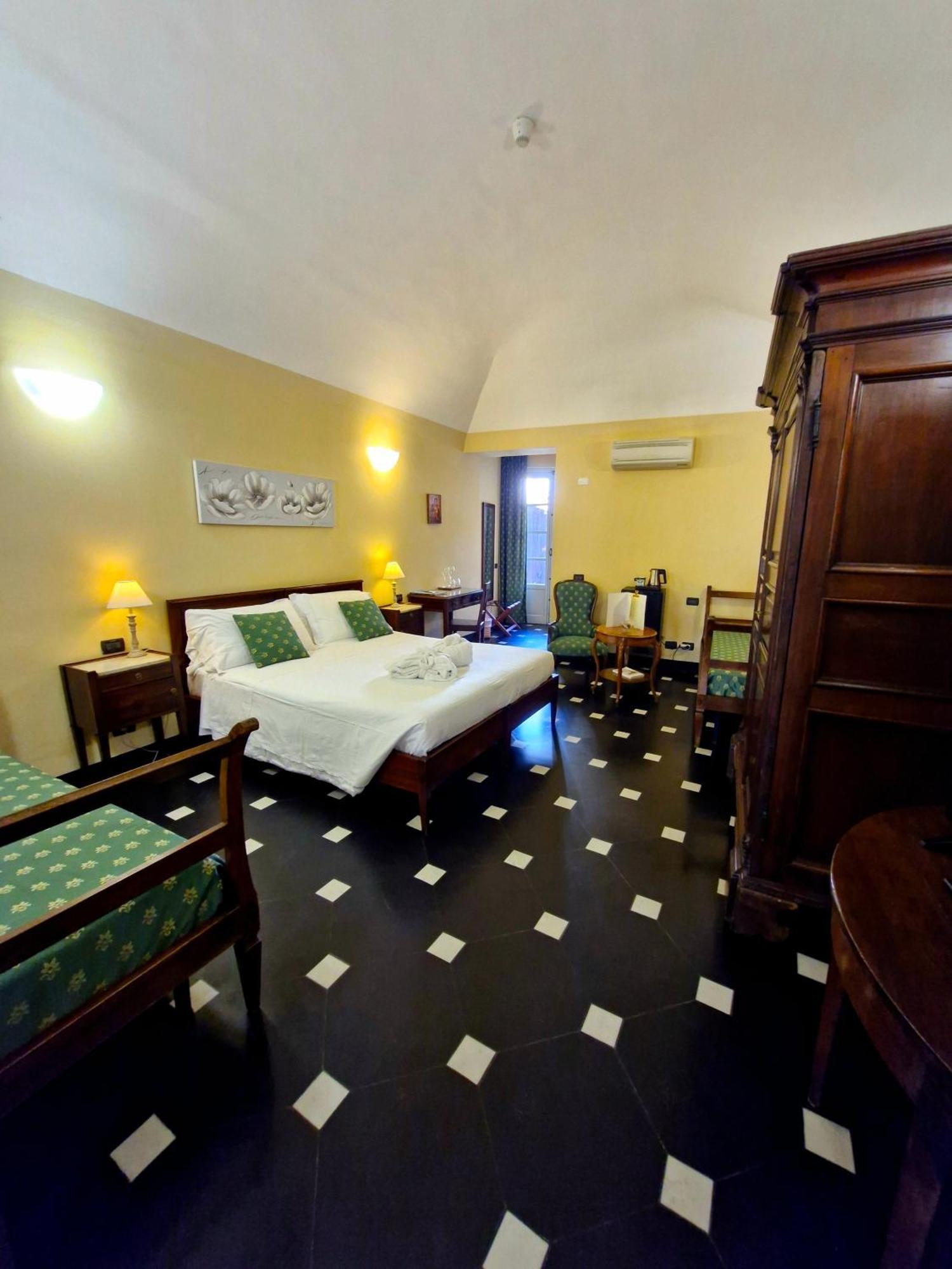 Palazzo Vescovile Hotel Noli Dış mekan fotoğraf